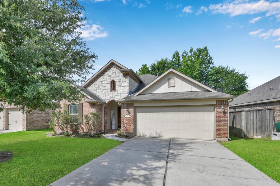 Property photo for 115 Knollbrook Circle, Montgomery, TX