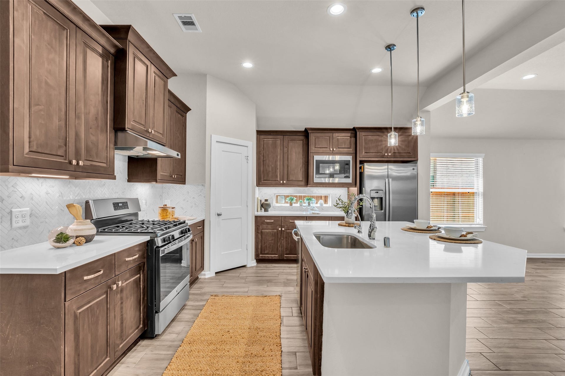 11935 Radura Road, Humble, TX 77346 11935 Radura Road, Humble, TX 77346