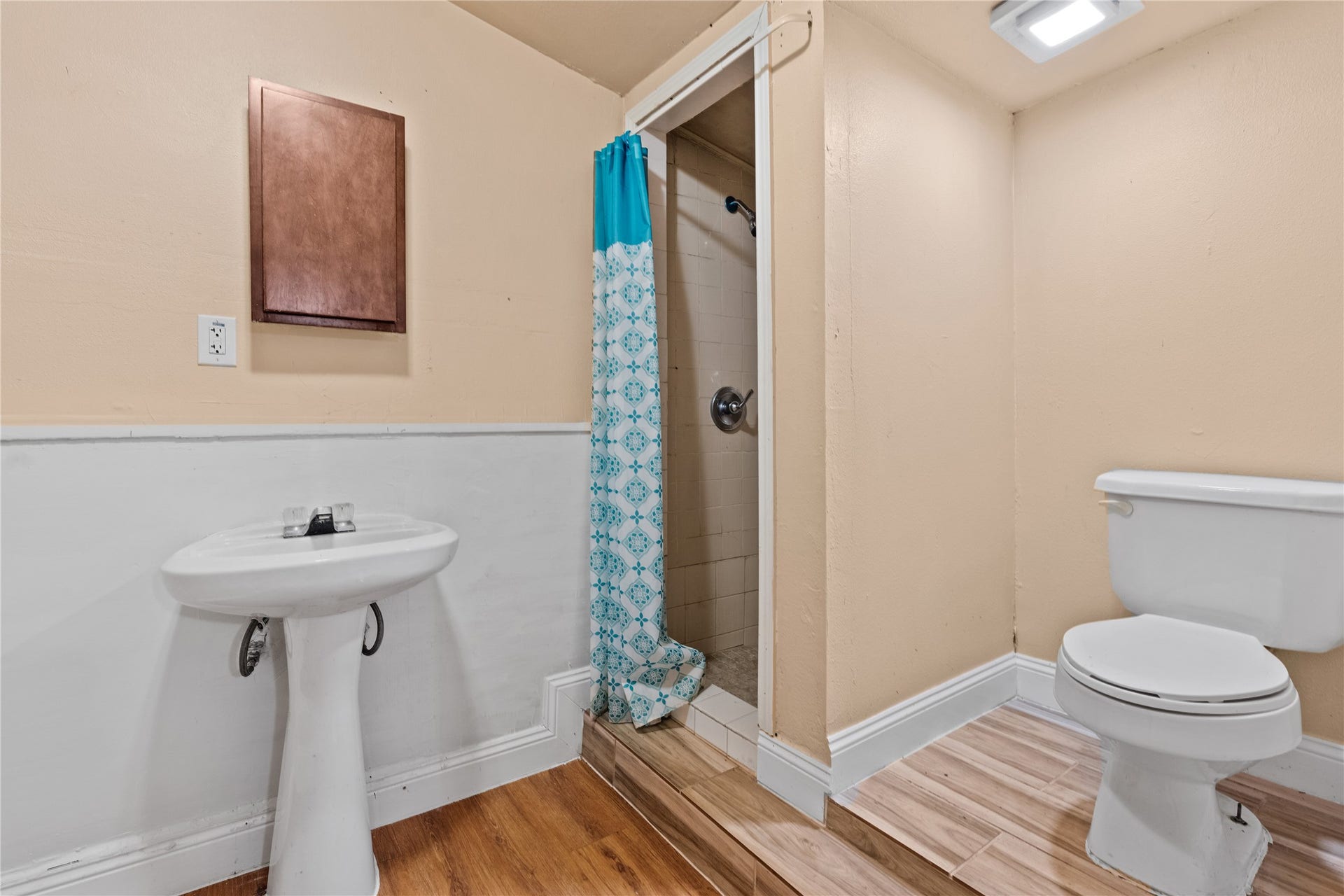 1330 15th Street, #1, Galena Park, TX 77547 1330 15th Street, #1, Galena Park, TX 77547