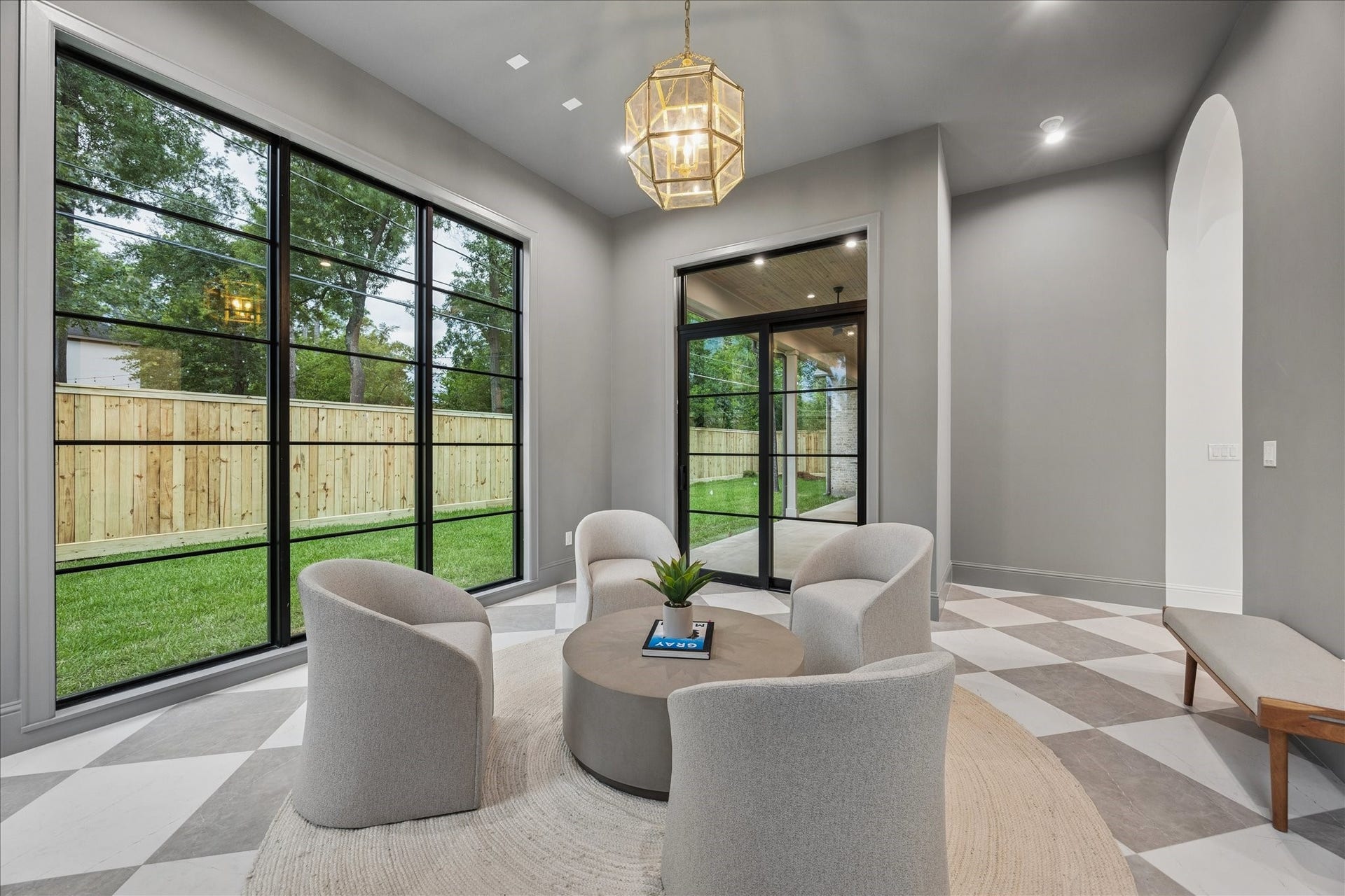 7719 Bryonwood Drive, Houston, TX 77055 7719 Bryonwood Drive, Houston, TX 77055