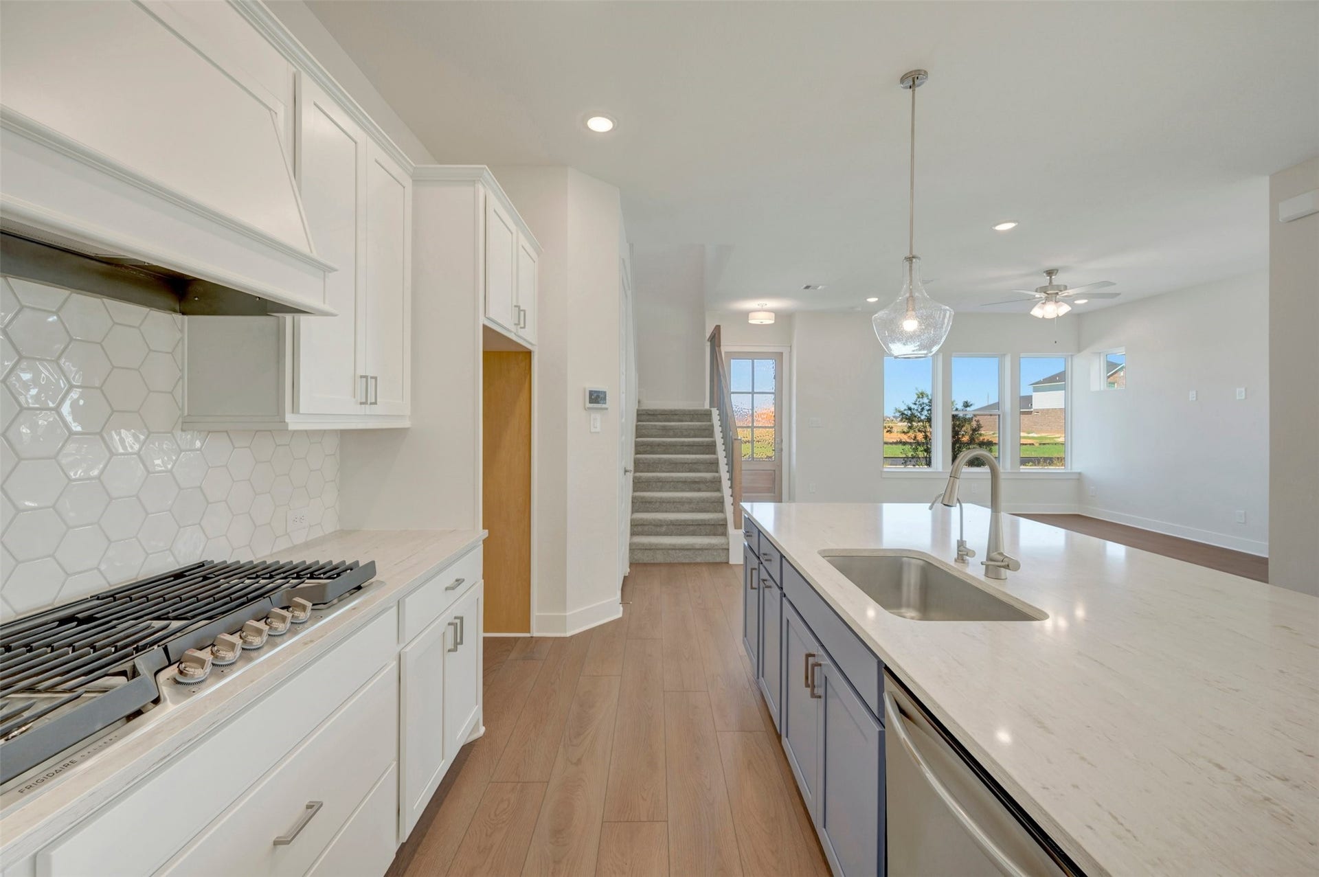 16746 Vibrant Avenue, Hockley, TX 77447