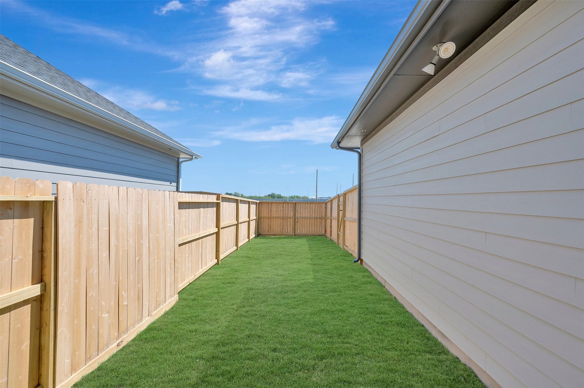 16746 Vibrant Avenue, Hockley, TX 77447