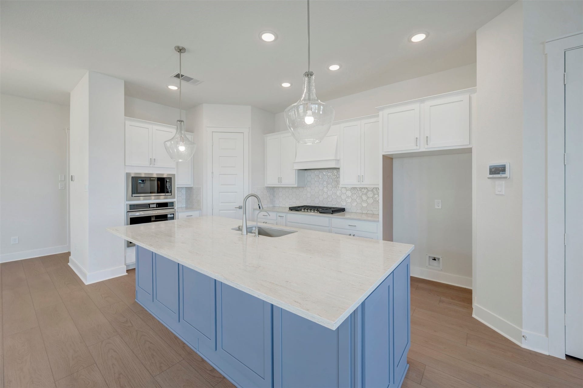 16746 Vibrant Avenue, Hockley, TX 77447