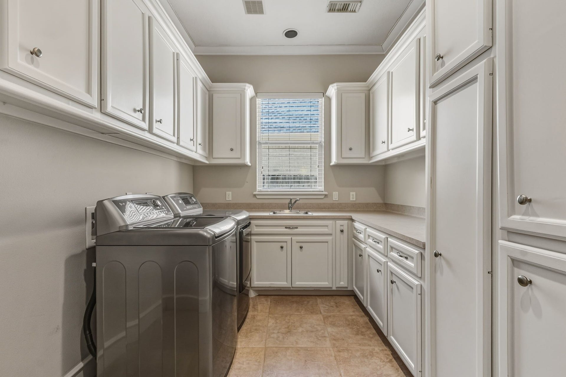 6114 Windrose Hollow Lane, Spring, TX 77379 6114 Windrose Hollow Lane, Spring, TX 77379