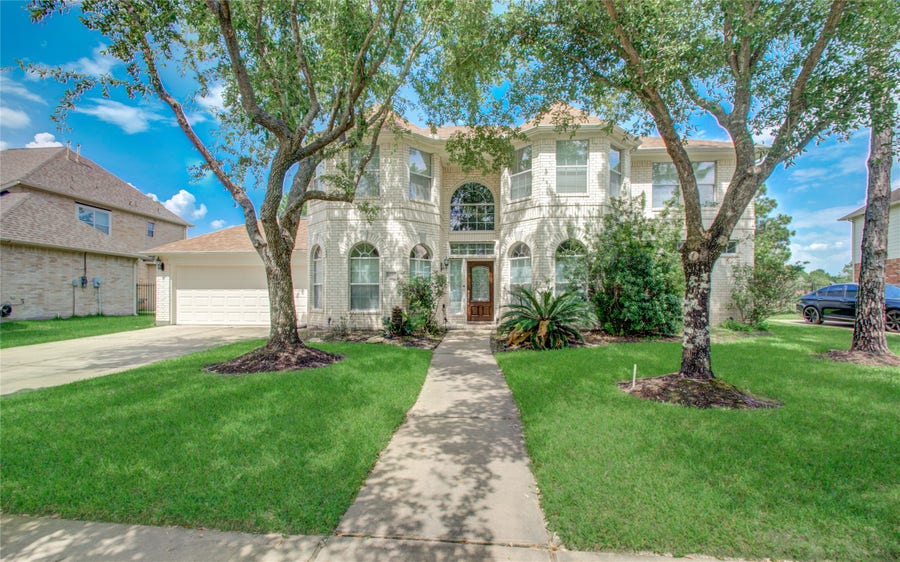 Property photo for 10906 Castle Peak Drive, Houston, TX