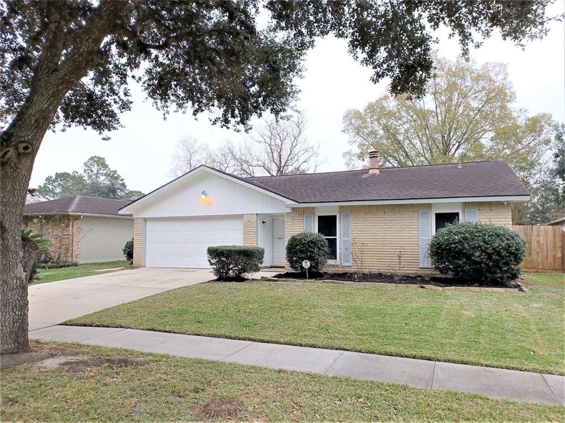 2011 Fall Meadow Drive, Missouri City, TX 77459 2011 Fall Meadow Drive, Missouri City, TX 77459