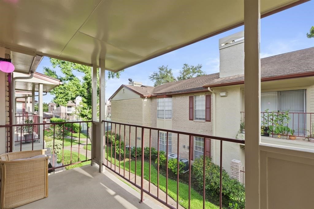 2120 El Paseo Street, #2206, Houston, TX 77054 2120 El Paseo Street, #2206, Houston, TX 77054