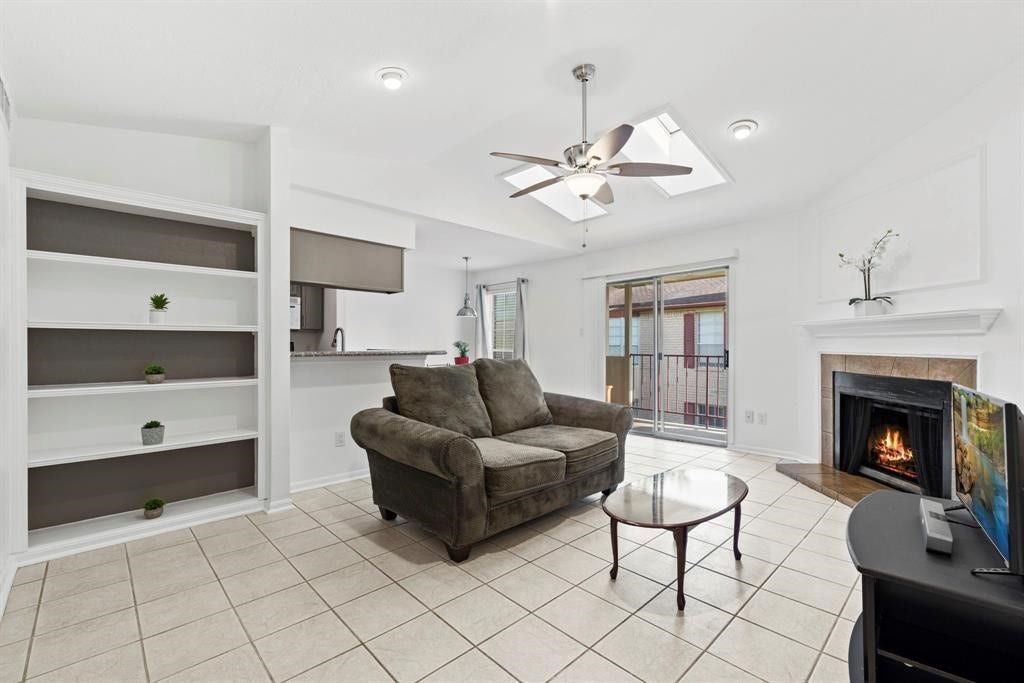 2120 El Paseo Street, #2206, Houston, TX 77054 2120 El Paseo Street, #2206, Houston, TX 77054