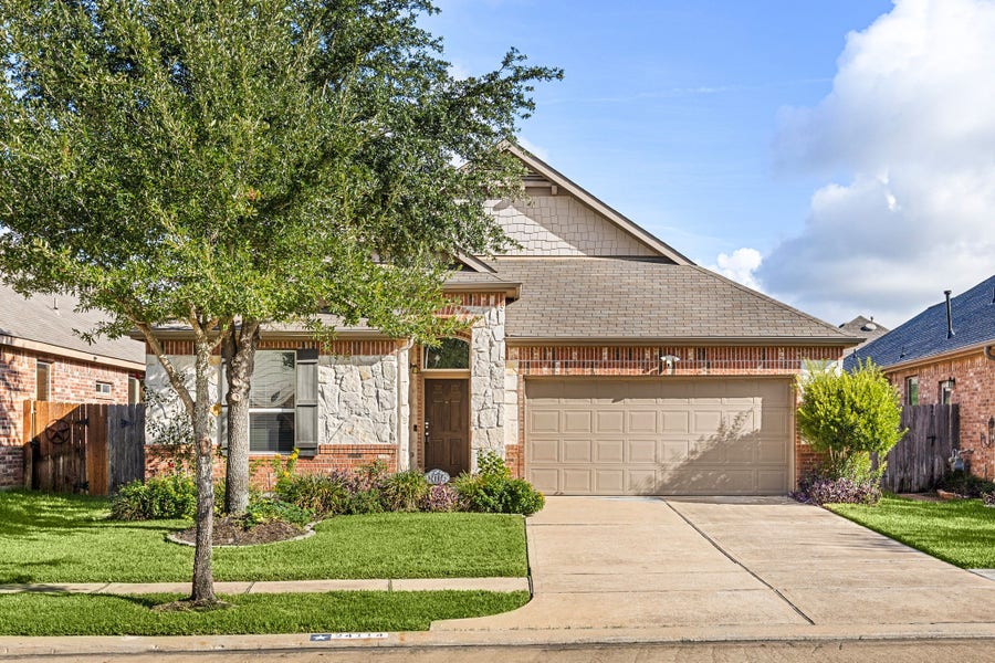 Property photo for 24114 Buffalo Cove Lane, Katy, TX