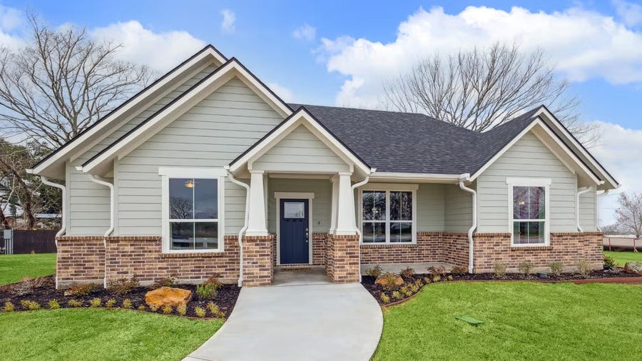 Property photo for 1016 Cottonwood Bend Lane, Waller, TX