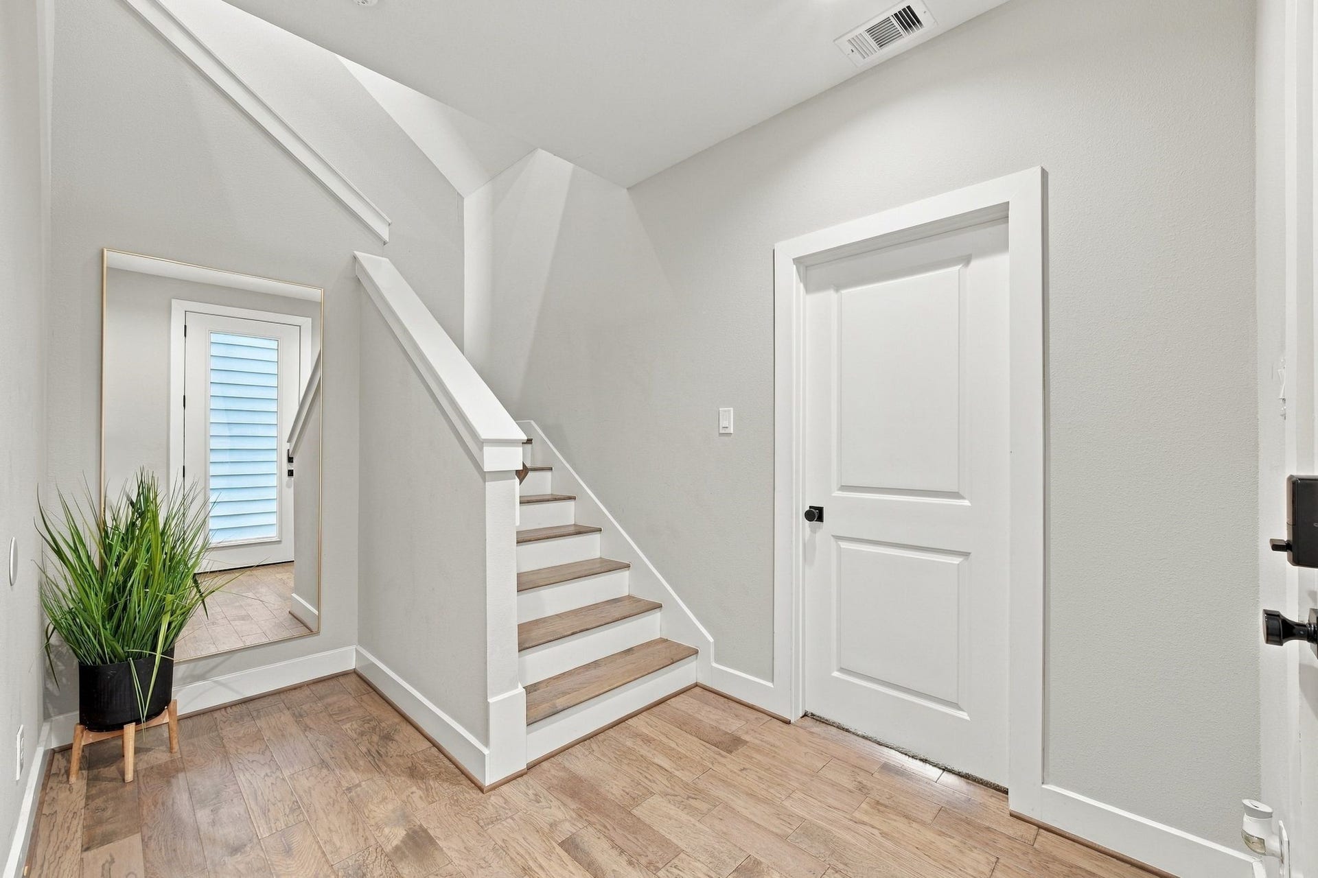 1915 Kolfahl Street, #I, Houston, TX 77023 1915 Kolfahl Street, #I, Houston, TX 77023