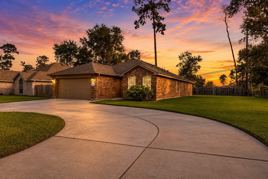 Property photo for 1022 S Diamondhead Boulevard, Crosby, TX