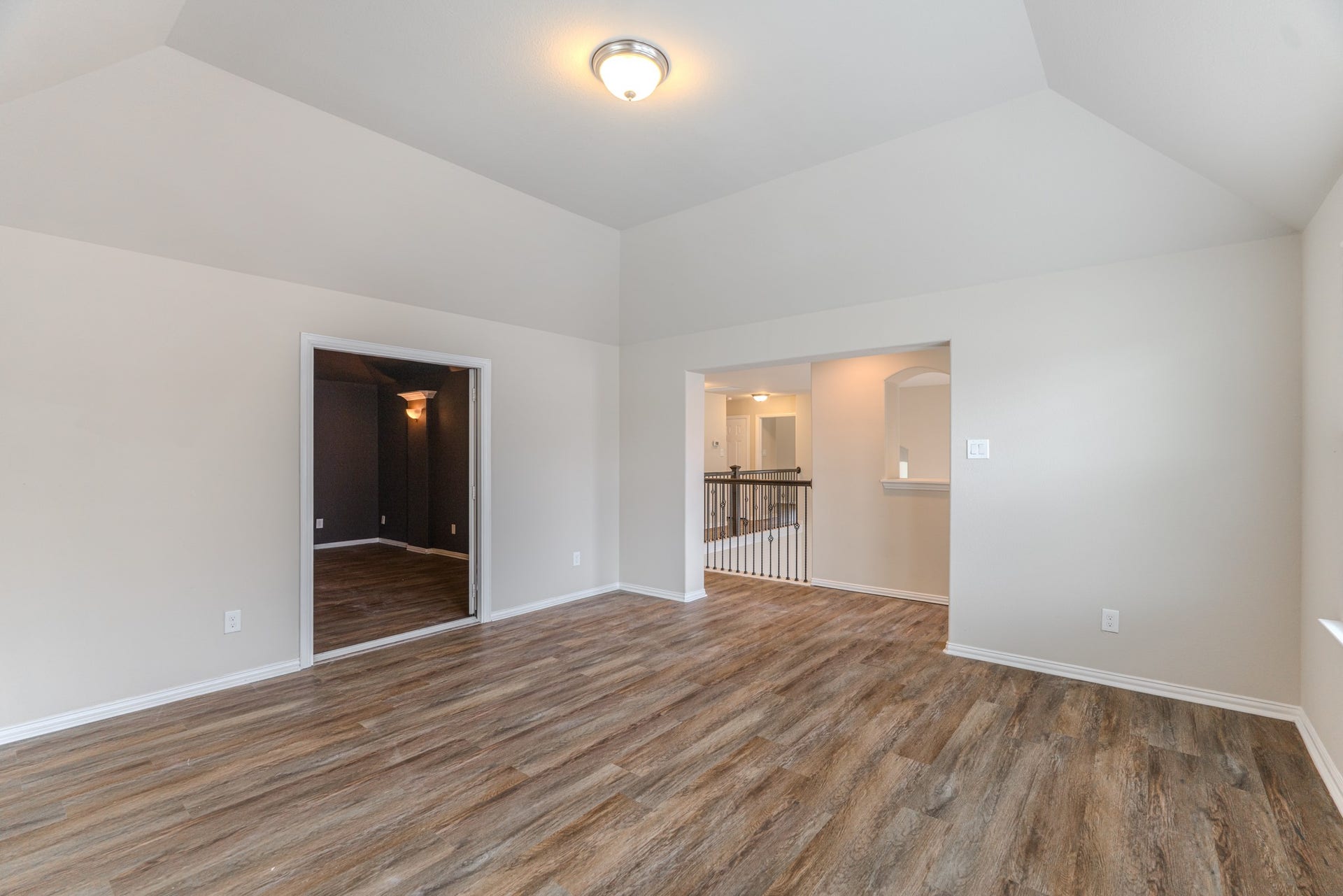 8118 Little Scarlet Street, Conroe, TX 77385 Game room upstairs