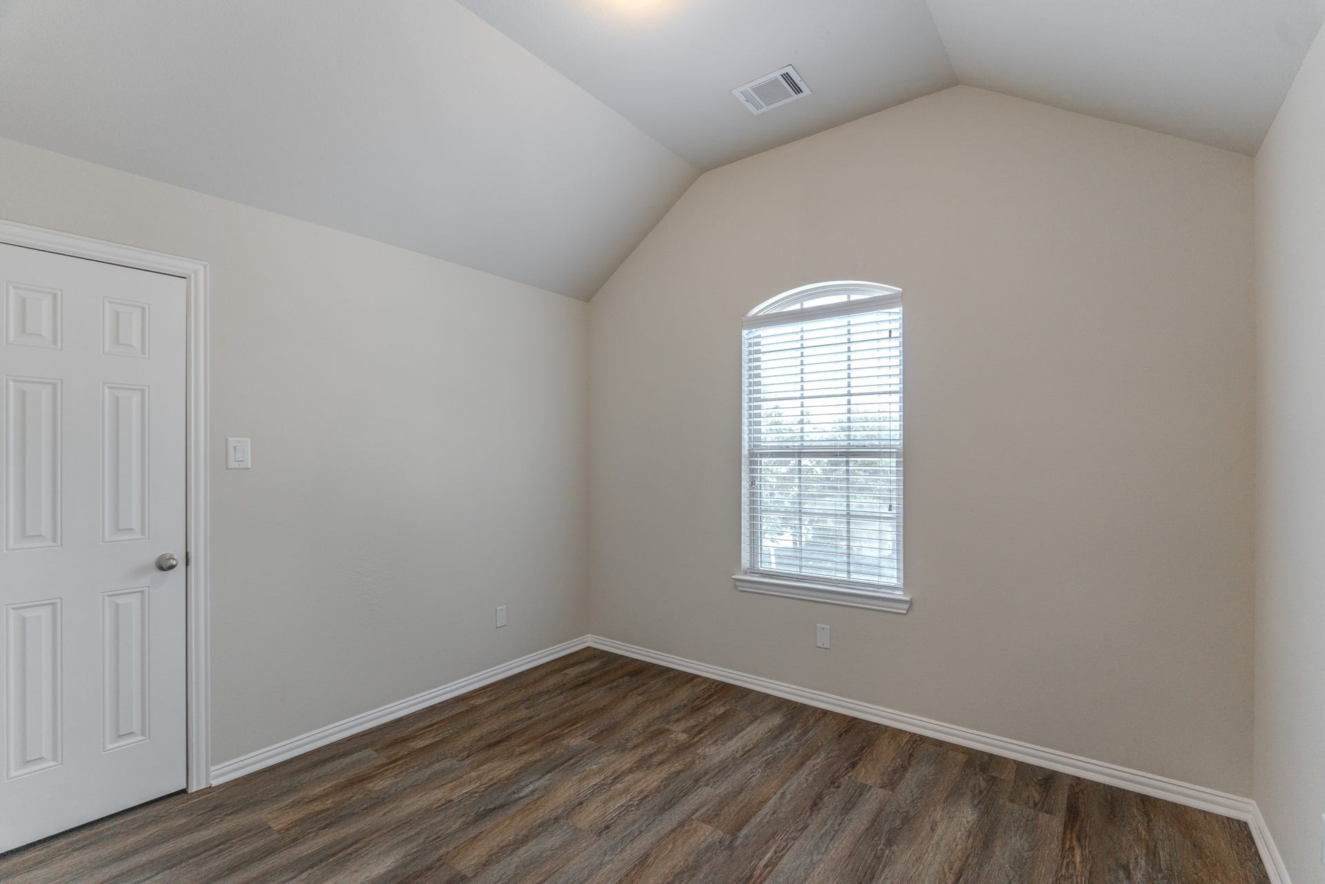 8118 Little Scarlet Street, Conroe, TX 77385 8118 Little Scarlet Street, Conroe, TX 77385