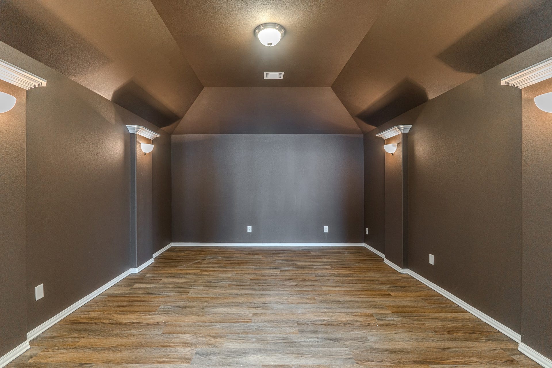 8118 Little Scarlet Street, Conroe, TX 77385 8118 Little Scarlet Street, Conroe, TX 77385