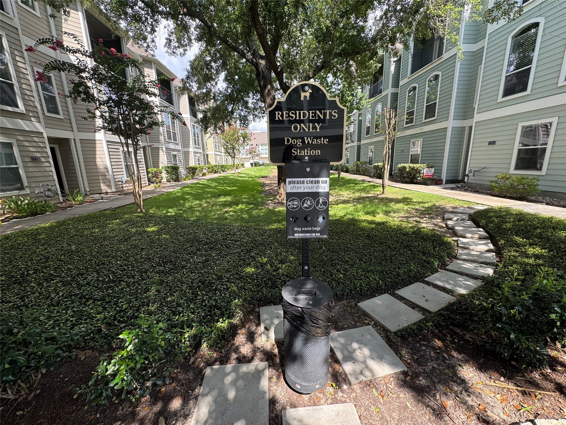 1712 Bevis Street, Houston, TX 77008 The community features a beautifully maintained green space with mature trees, landscaped walkways, and a convenient dog waste station for resident; which is included in your HOA.