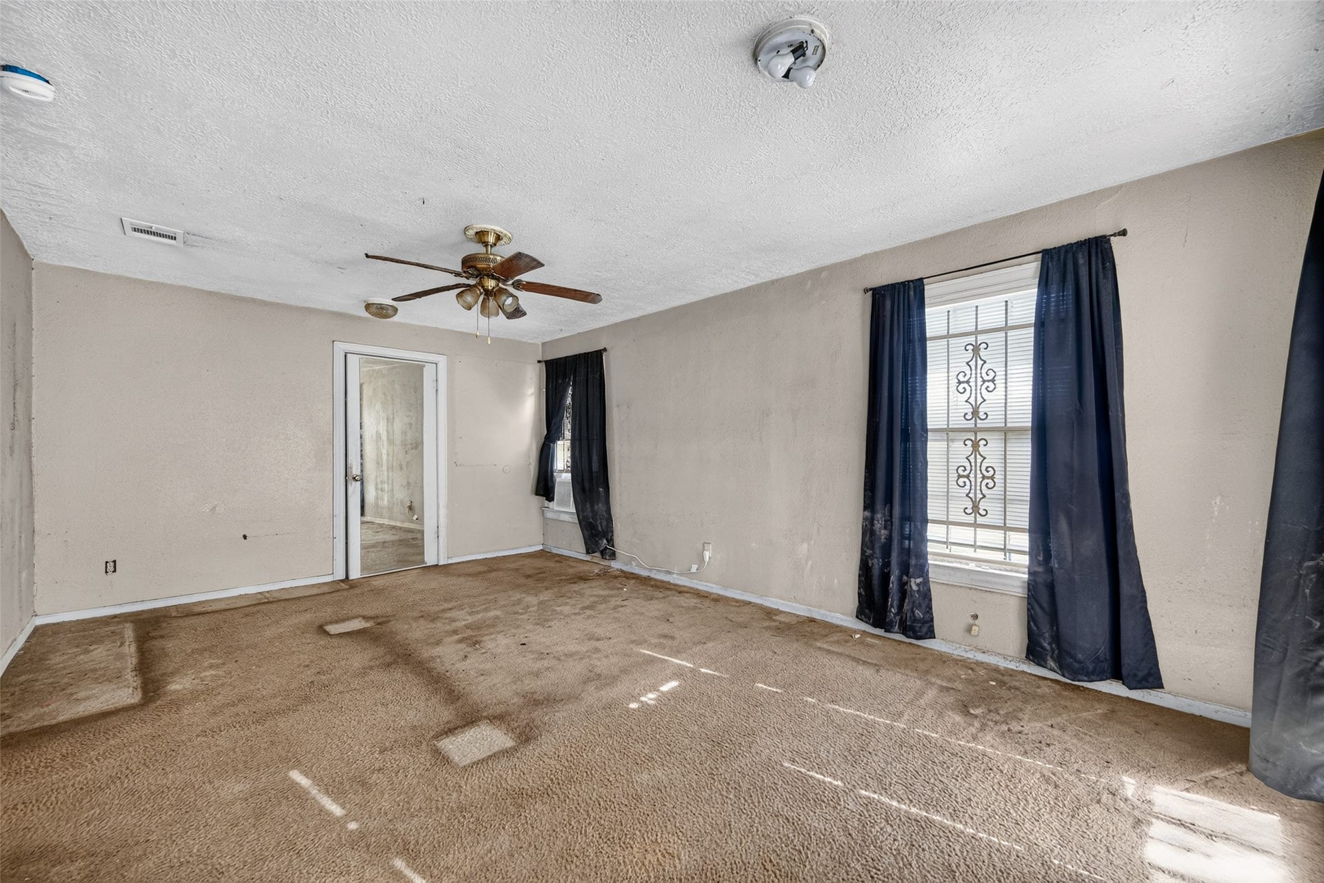 5130 Live Oak Street, Houston, TX 77004