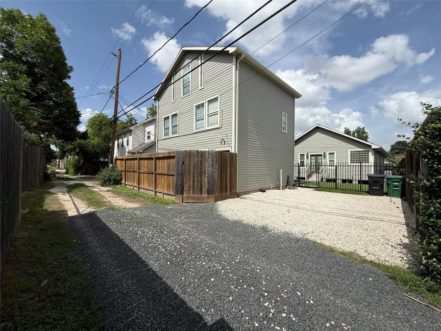 Property photo for 1105 Tulane Street, #B, Houston, TX