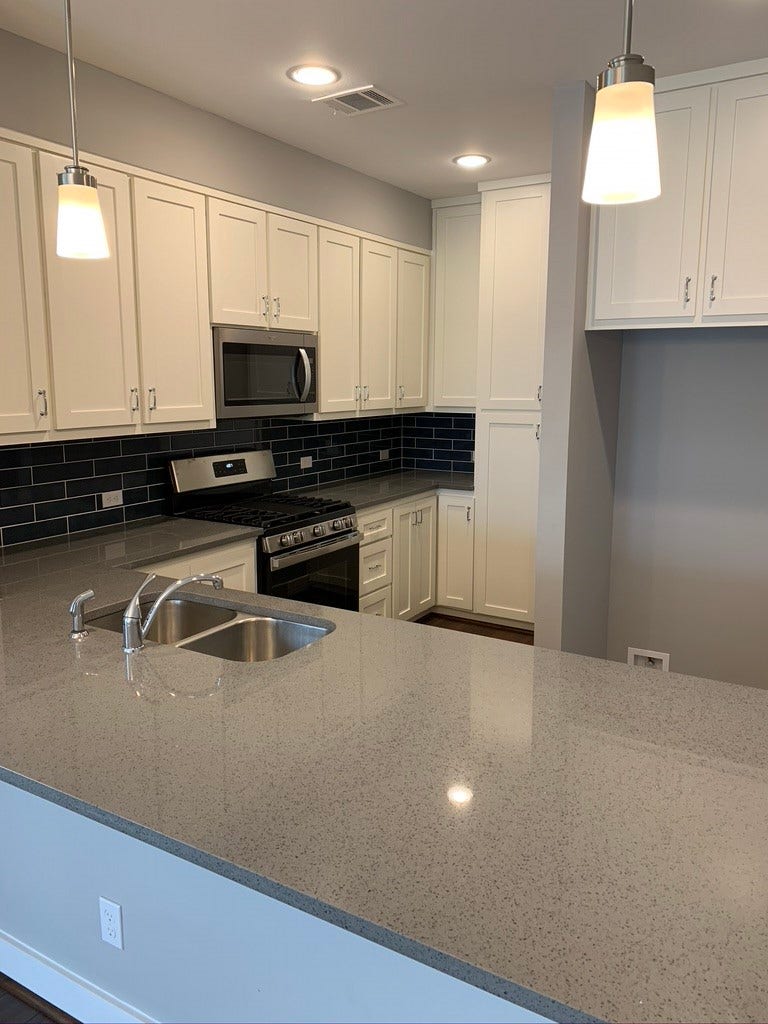 2509 S Grand Boulevard, Pearland, TX 77581 Quartz countertops