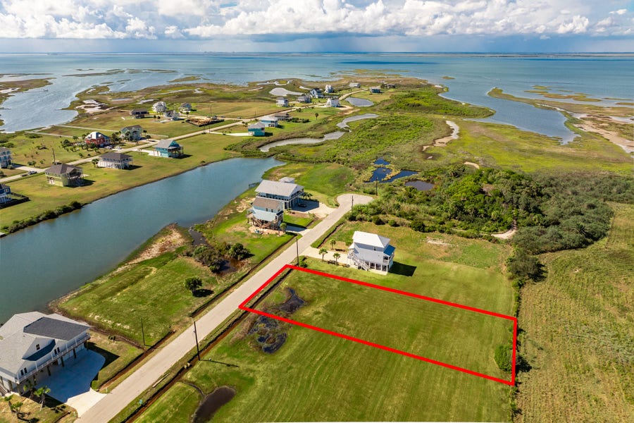 Property photo for 18015 Shaman Drive, Galveston, TX