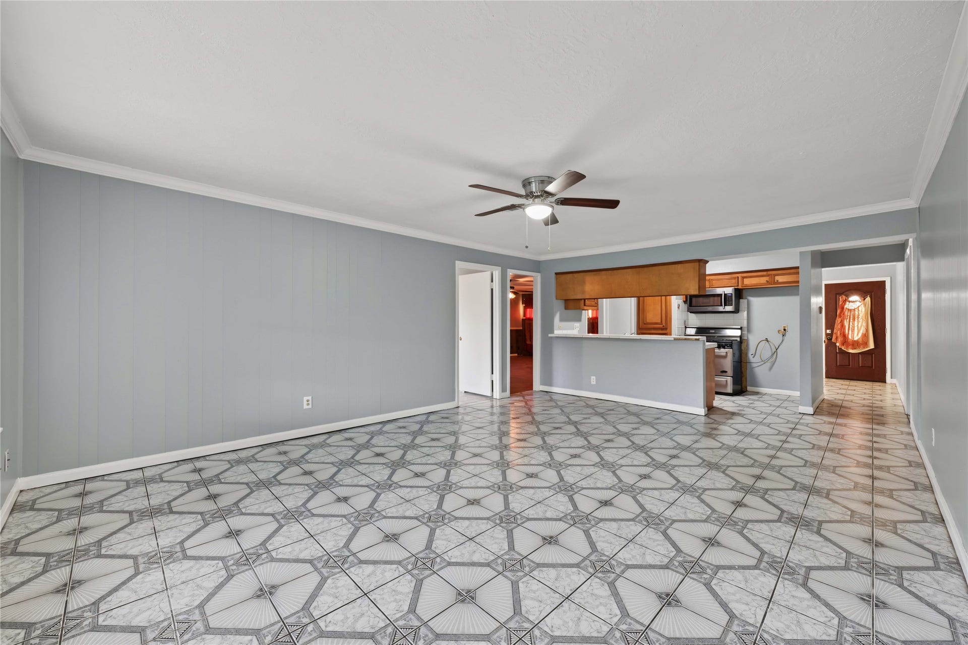 7510 Baneway Drive, Houston, TX 77072 Large Family Room