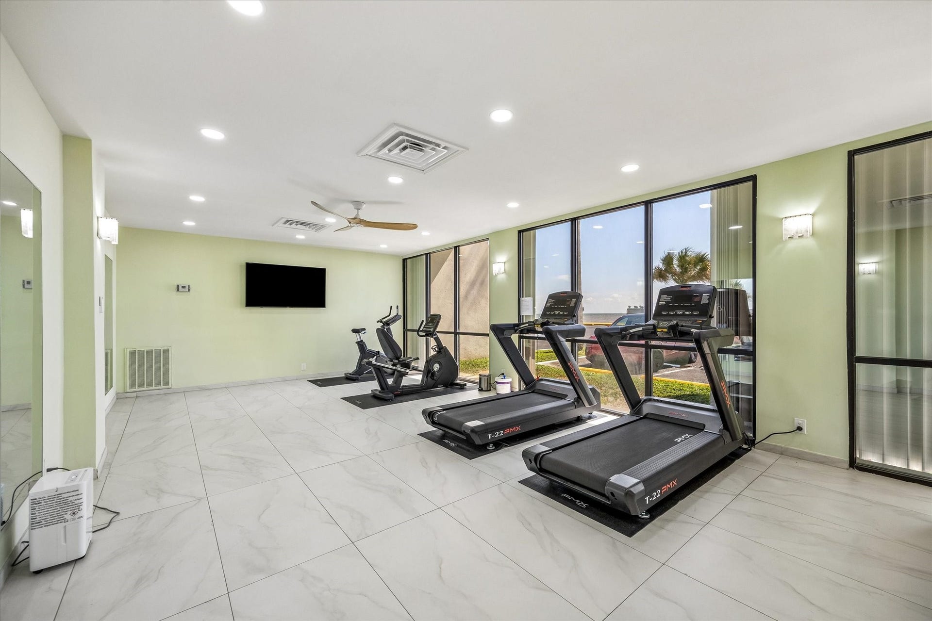 7310 Seawall Boulevard, #402, Galveston, TX 77551 7310 Seawall Boulevard, #402, Galveston, TX 77551