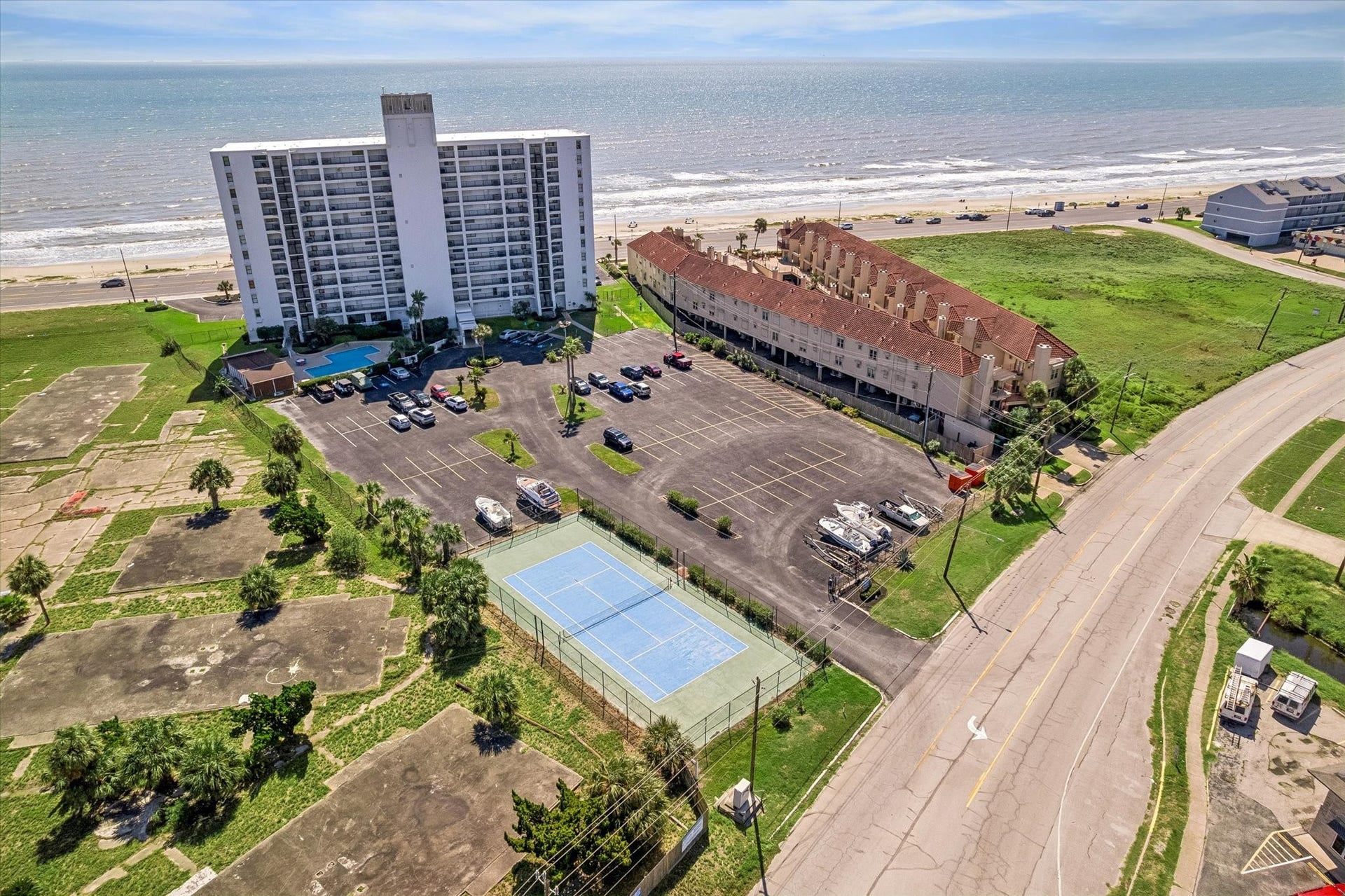 7310 Seawall Boulevard, #402, Galveston, TX 77551 7310 Seawall Boulevard, #402, Galveston, TX 77551