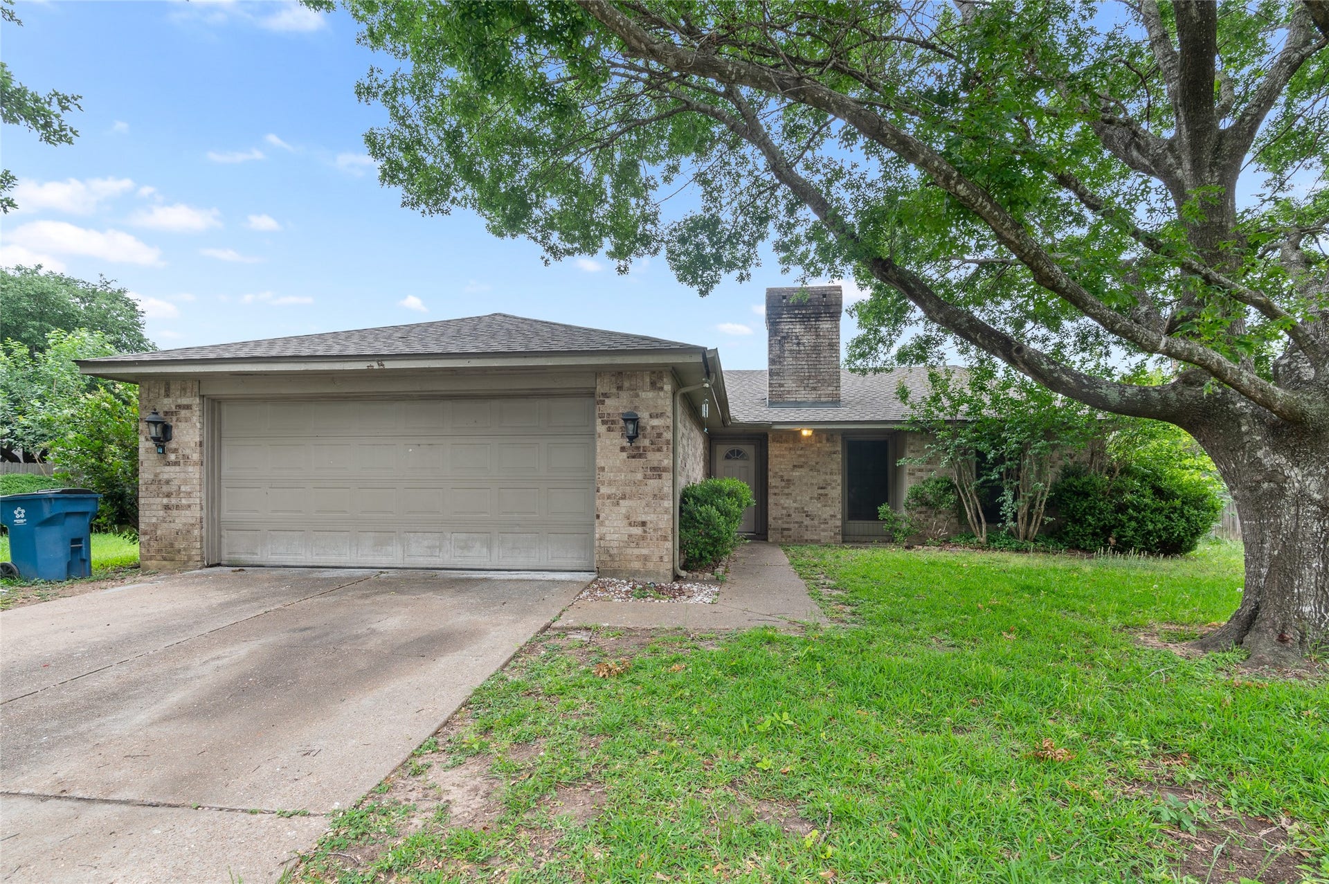 7935 Yellow Pine Drive, Houston, TX 77040 7935 Yellow Pine Drive, Houston, TX 77040
