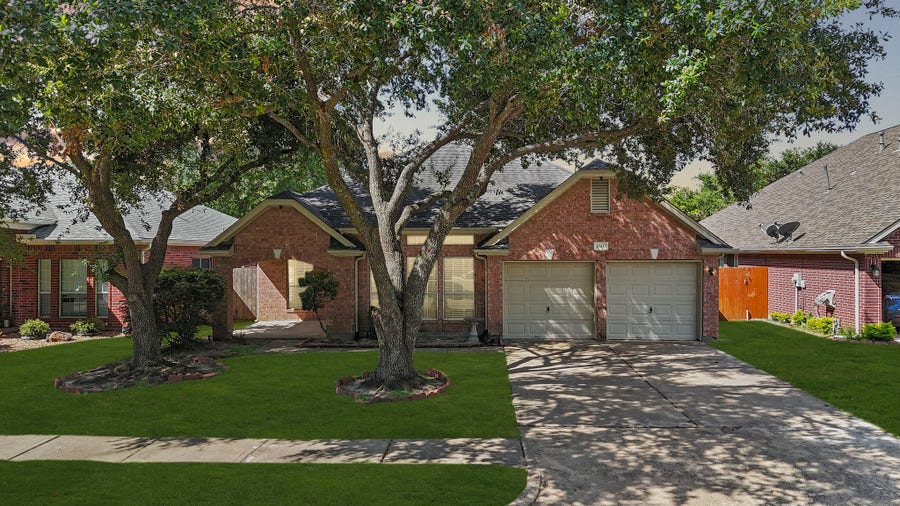 Property photo for 10415 Courtley Street, Houston, TX