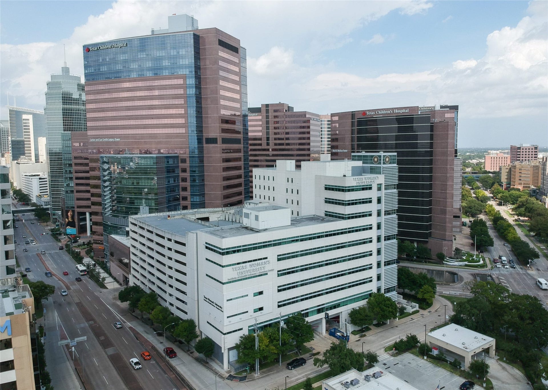 2911 Wichita Street, Houston, TX 77004 Minutes from the Texas Medical Centerworld-class healthcare, innovation, and opportunity right nearby.