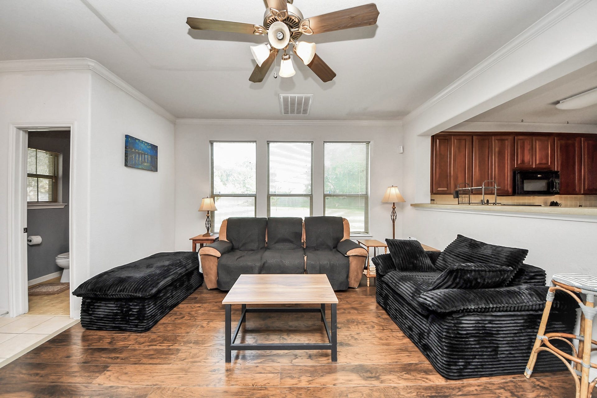 7903 Barnes Ridge Lane, Houston, TX 77072 Formal Living