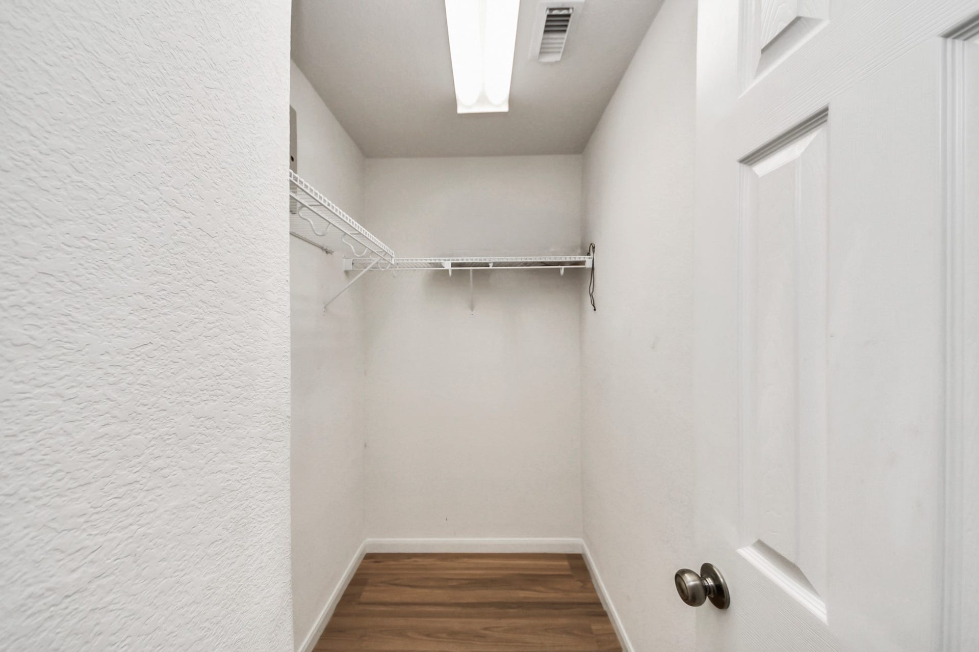 7903 Barnes Ridge Lane, Houston, TX 77072 Primary Closet