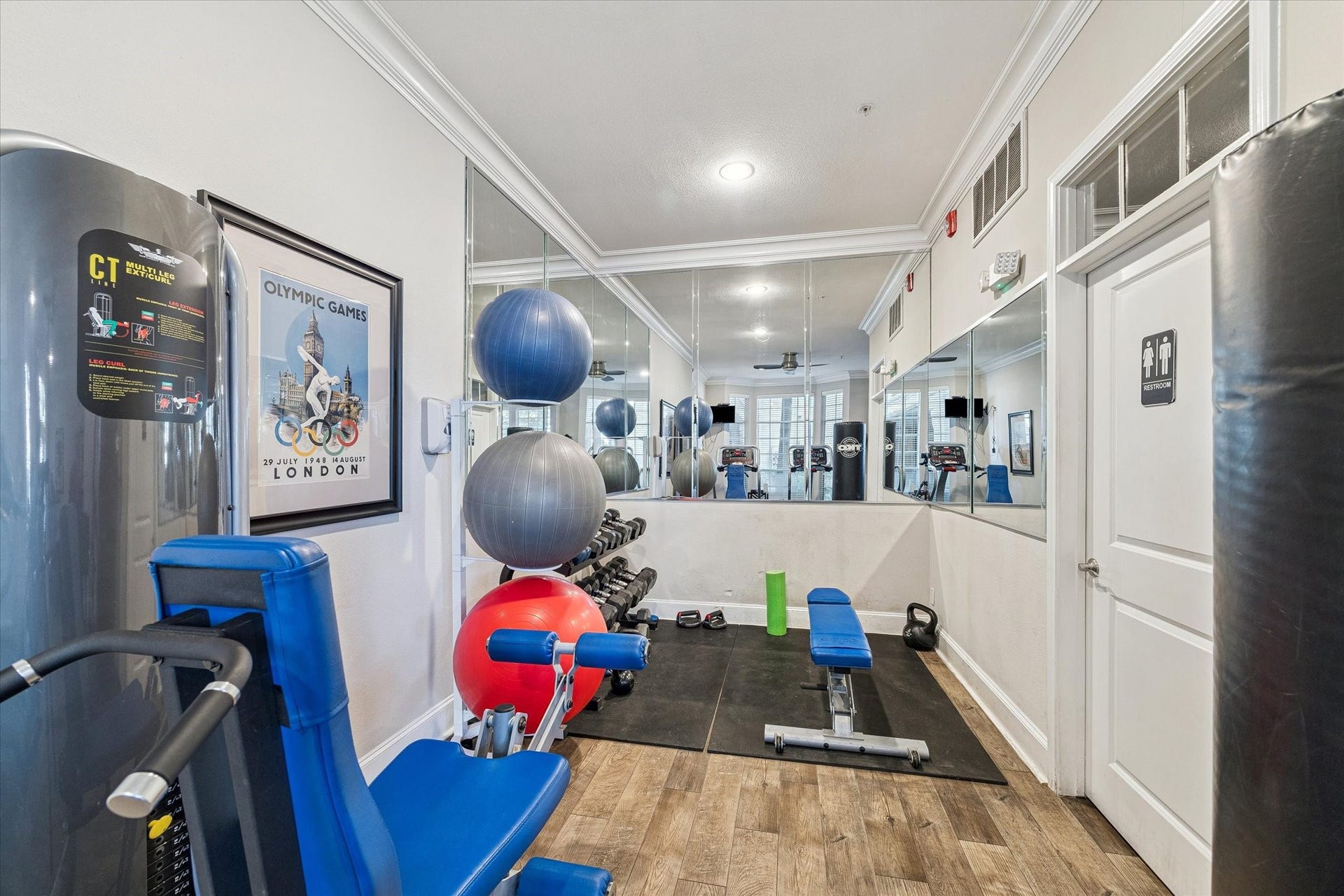 5353 Memorial Drive, #1006, Houston, TX 77007 5353 Memorial Drive, #1006, Houston, TX 77007