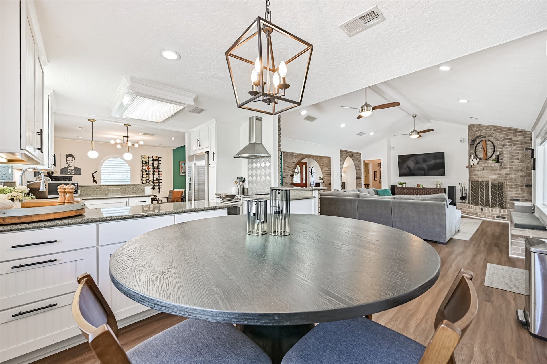 7 Park Lane, Galveston, TX 77551 7 Park Lane, Galveston, TX 77551