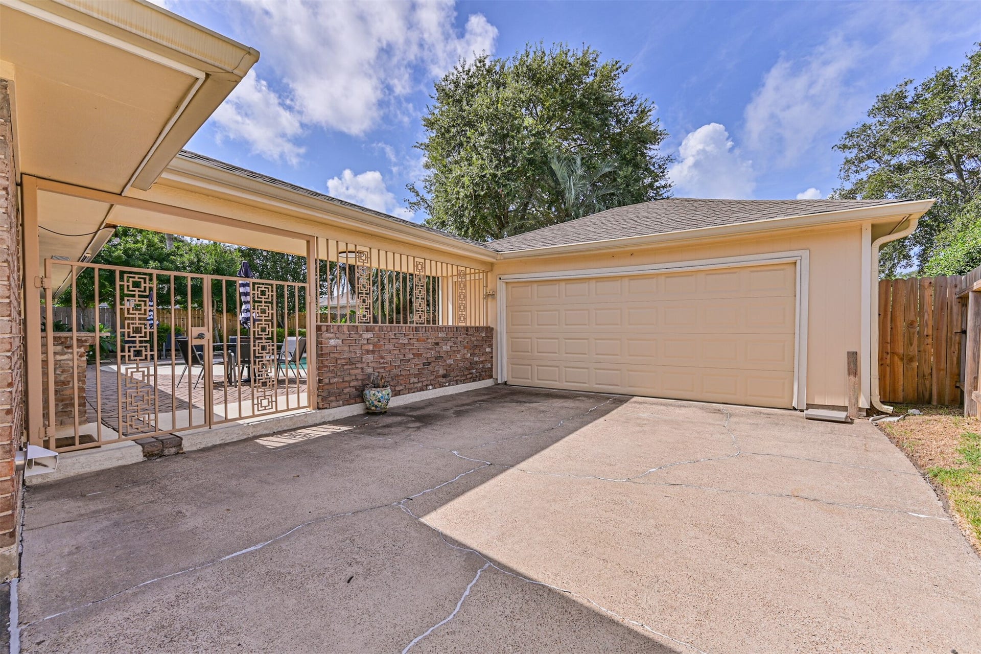 7 Park Lane, Galveston, TX 77551 7 Park Lane, Galveston, TX 77551