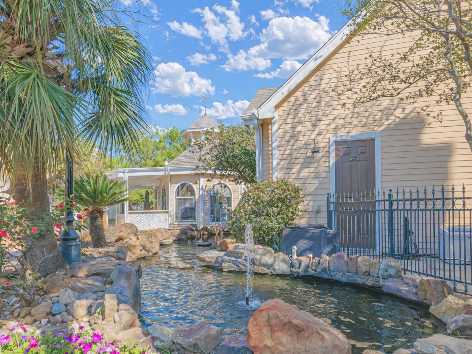 2300 Old Spanish Trail, #1066, Houston, TX 77054