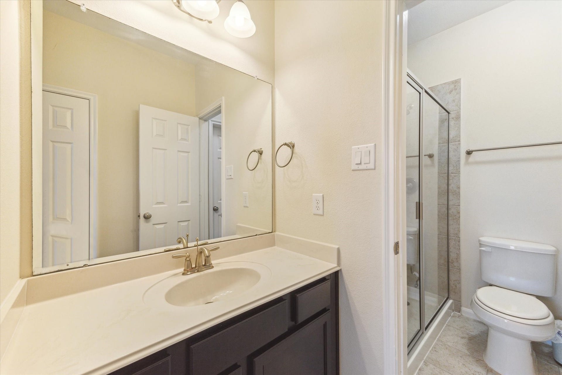 6015 Turner Shadow Lane, Sugar Land, TX 77479 6015 Turner Shadow Lane, Sugar Land, TX 77479