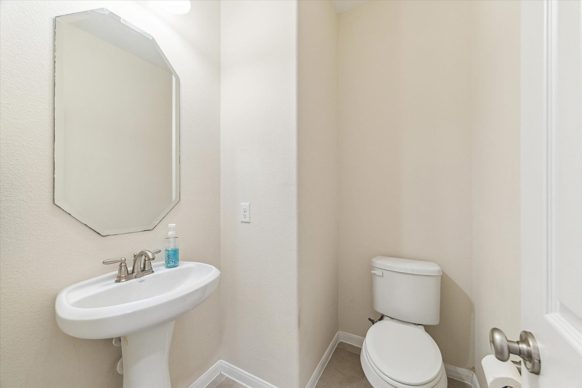 6015 Turner Shadow Lane, Sugar Land, TX 77479 6015 Turner Shadow Lane, Sugar Land, TX 77479