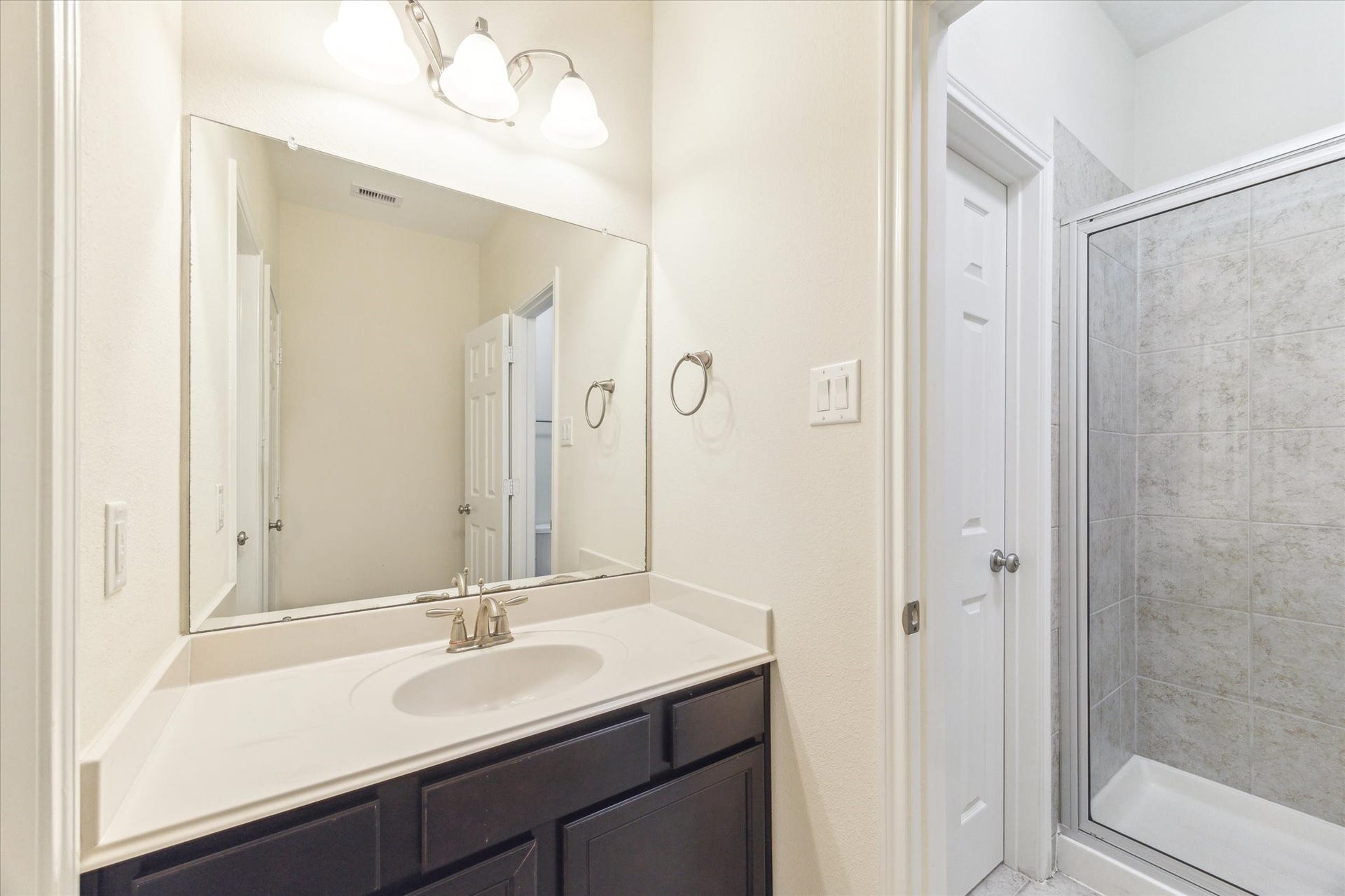6015 Turner Shadow Lane, Sugar Land, TX 77479 6015 Turner Shadow Lane, Sugar Land, TX 77479