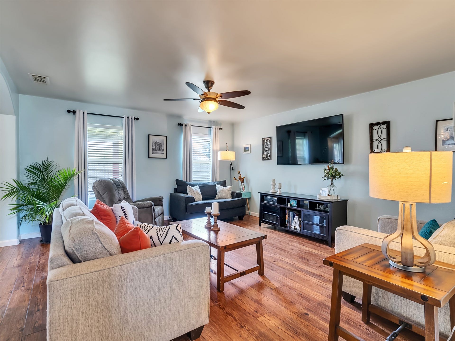 5302 Rio Ramos Street, Rosharon, TX 77583 5302 Rio Ramos Street, Rosharon, TX 77583