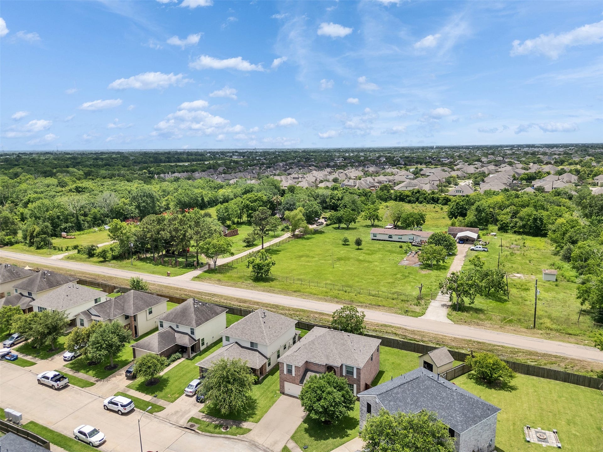 5302 Rio Ramos Street, Rosharon, TX 77583 5302 Rio Ramos Street, Rosharon, TX 77583