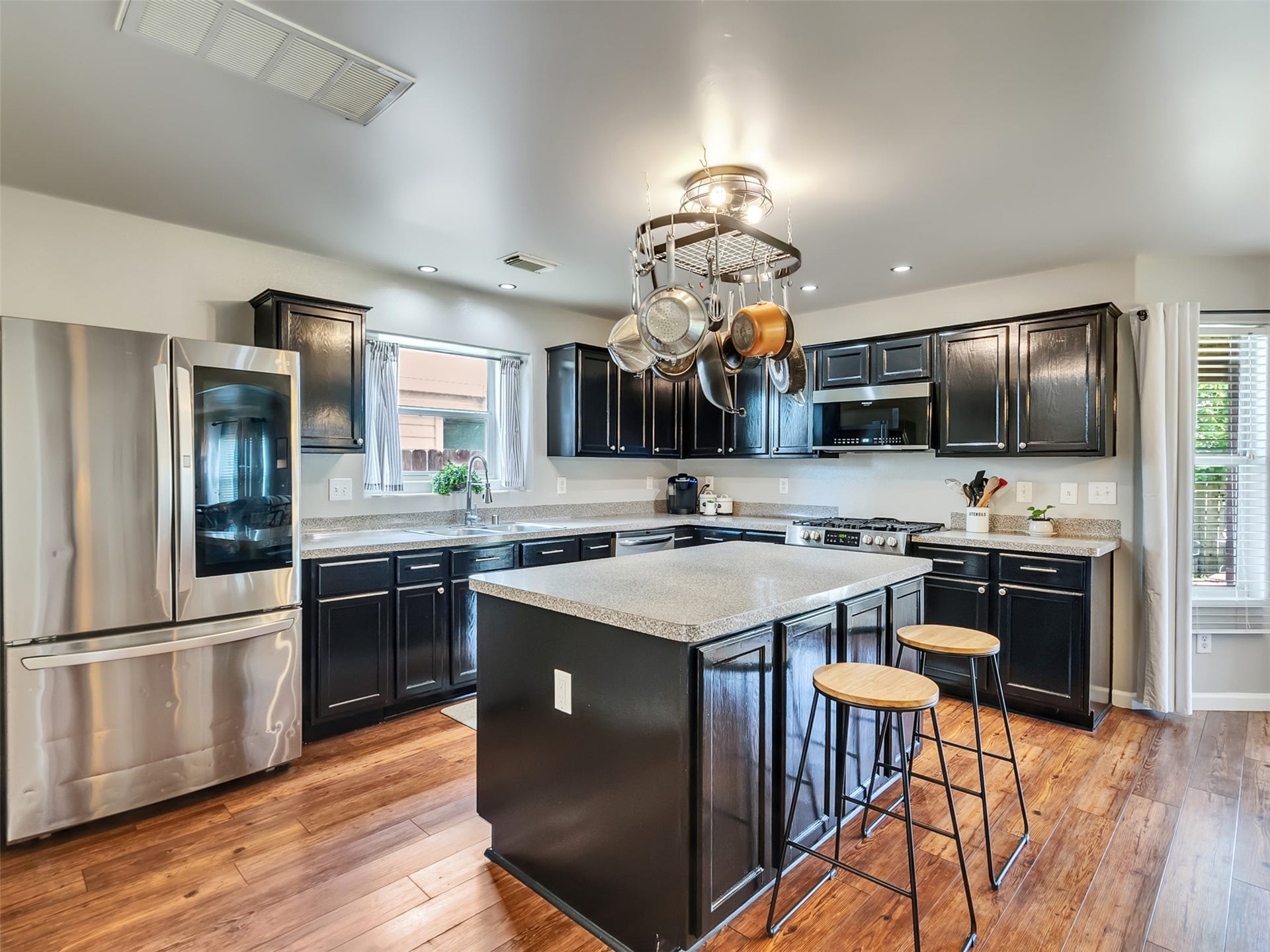 5302 Rio Ramos Street, Rosharon, TX 77583 5302 Rio Ramos Street, Rosharon, TX 77583