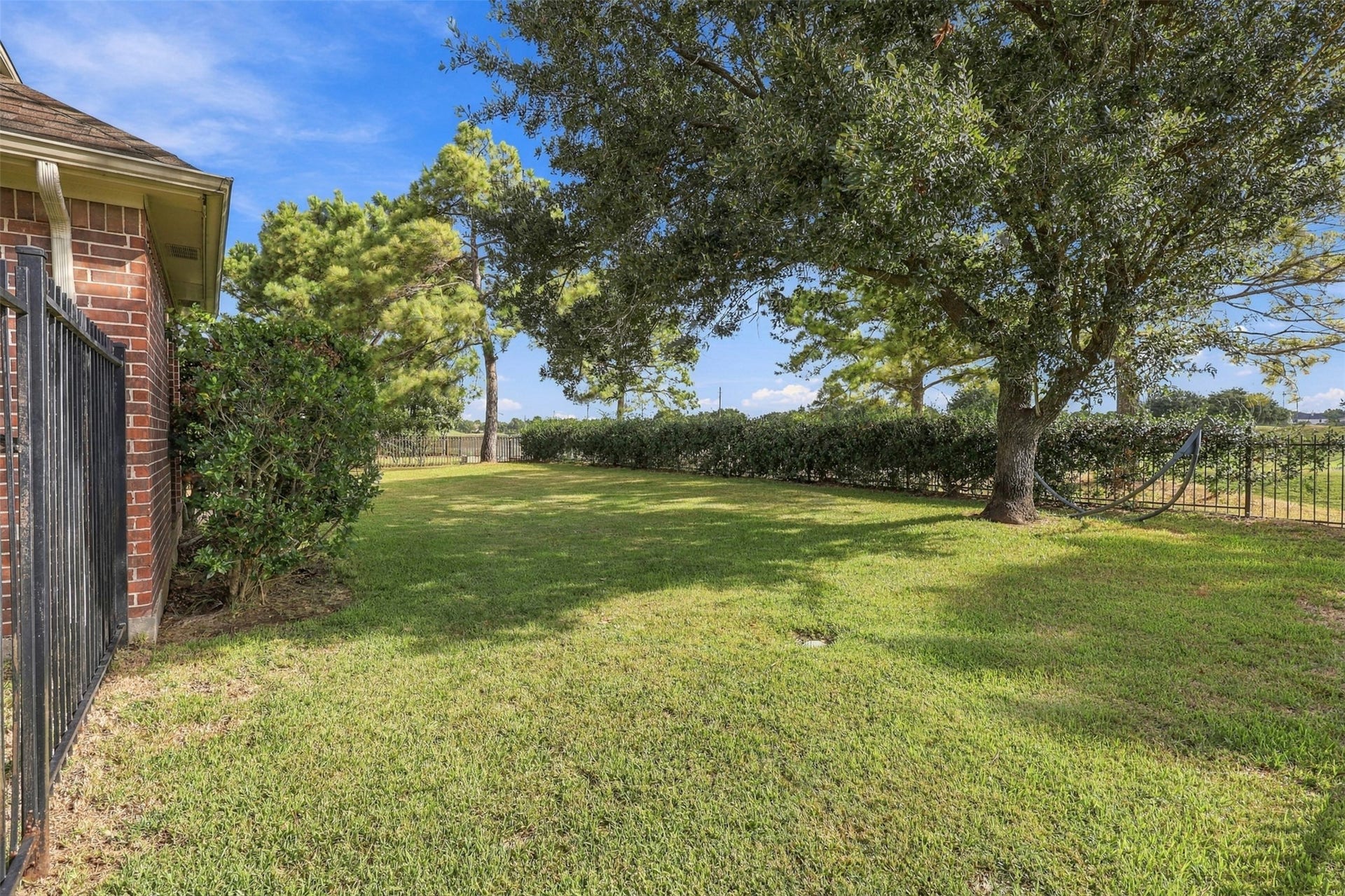 11022 Acanthus Lane, Houston, TX 77095