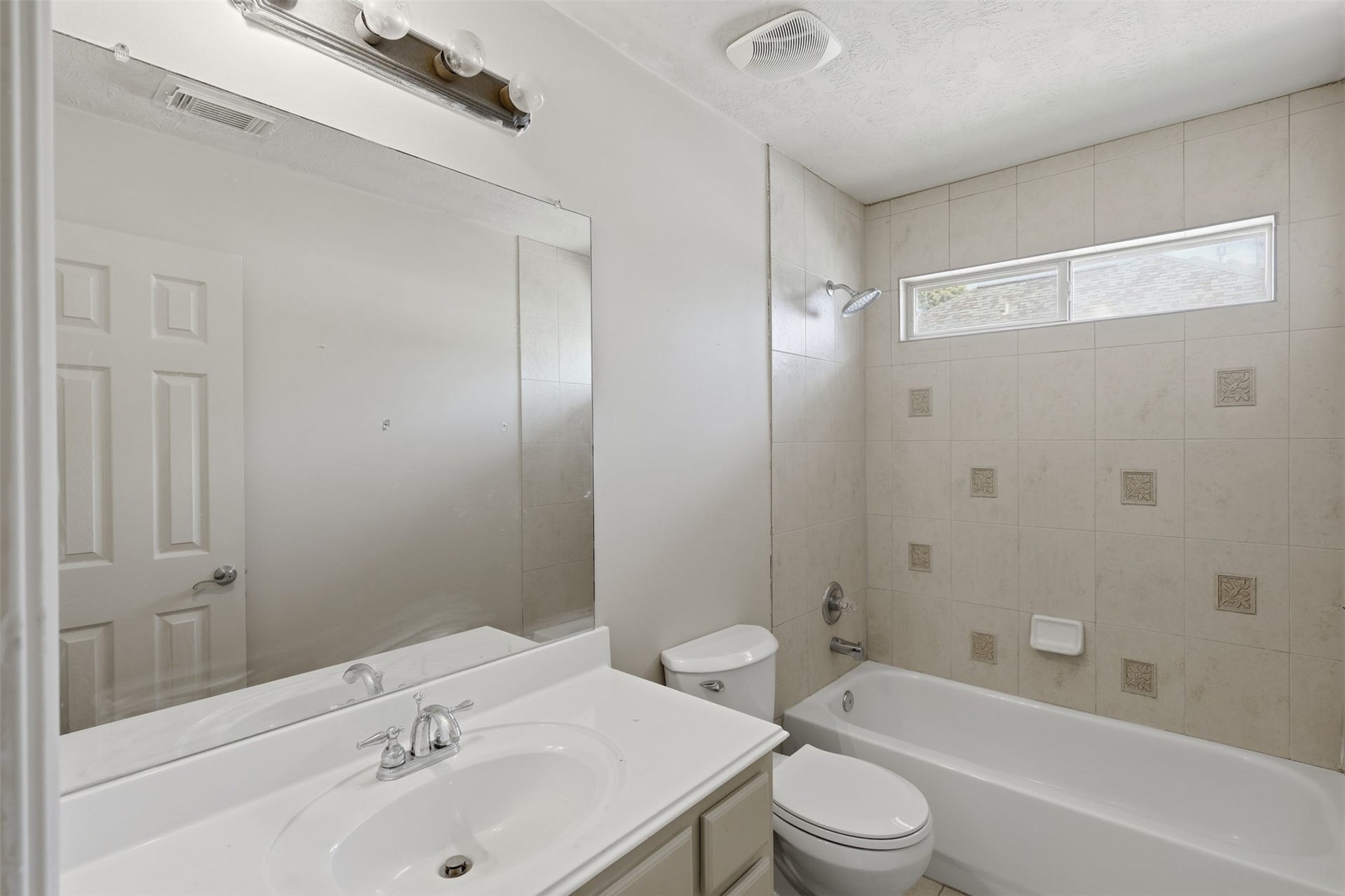 11022 Acanthus Lane, Houston, TX 77095