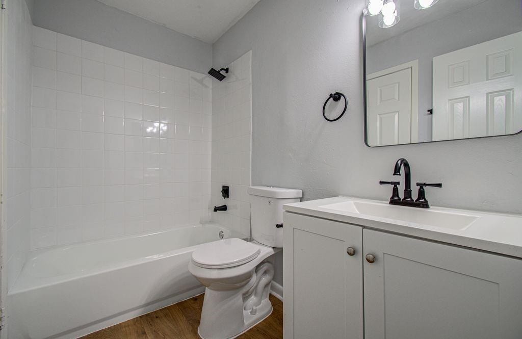 16527 Quail Dale Drive, Houston, TX 77489 16527 Quail Dale Drive, Houston, TX 77489