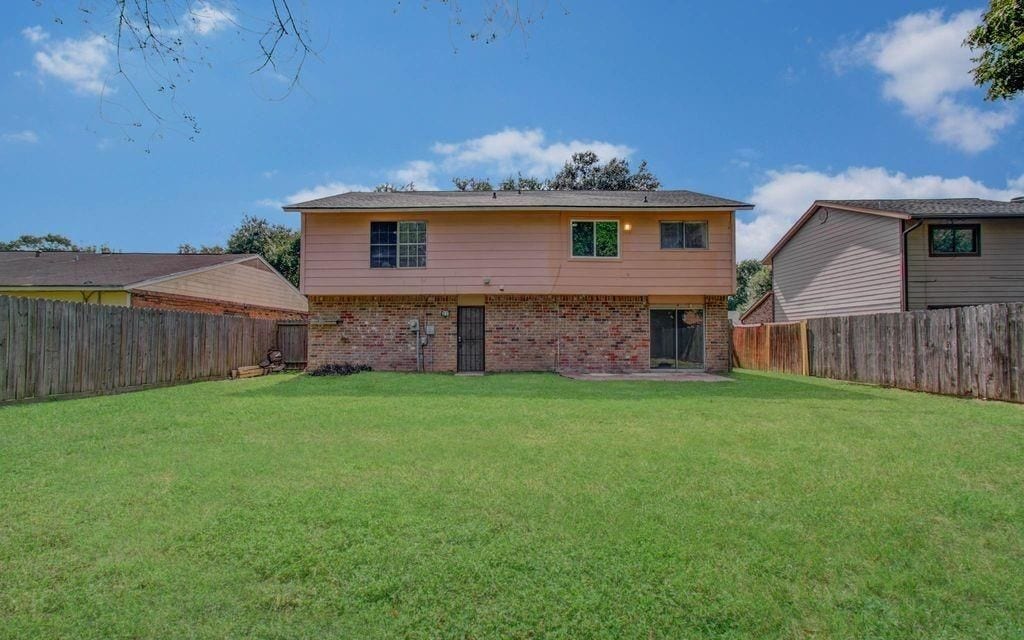 16527 Quail Dale Drive, Houston, TX 77489 16527 Quail Dale Drive, Houston, TX 77489