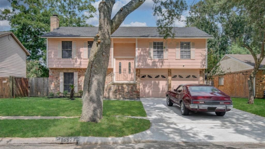 16527 Quail Dale Drive, Houston, TX 77489 16527 Quail Dale Drive, Houston, TX 77489
