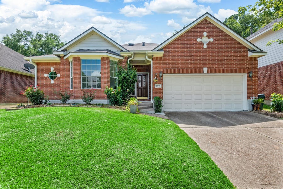 Property photo for 20919 Heather Grove Court, Humble, TX