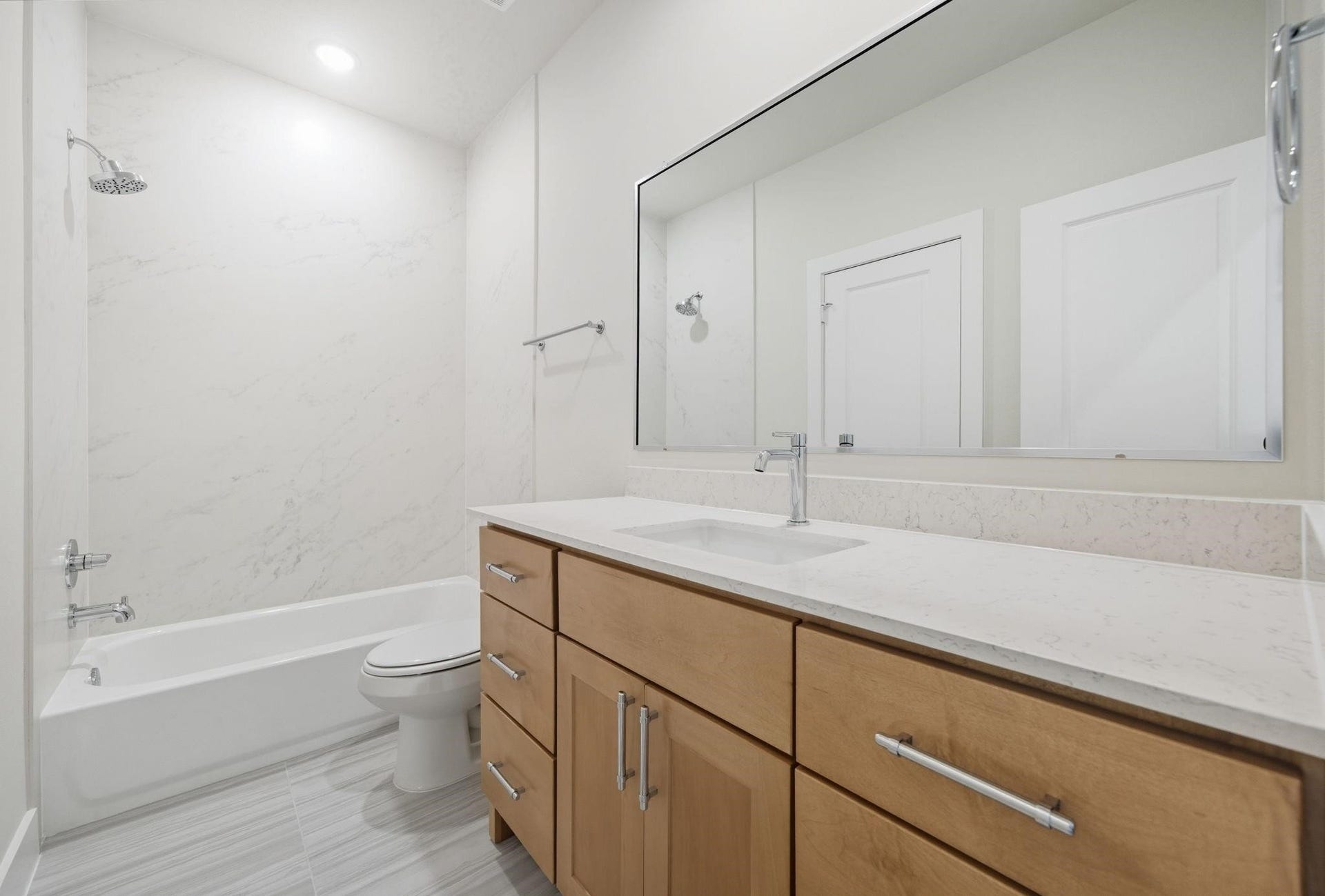 1713 Bologna Lane, Houston, TX 77055 1713 Bologna Lane, Houston, TX 77055