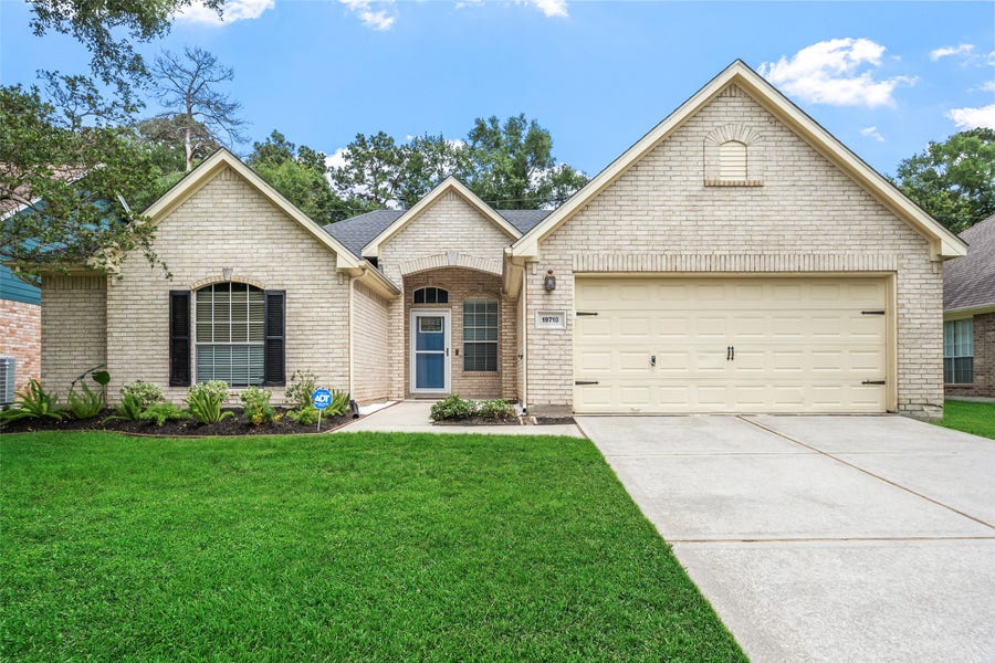 Property photo for 19718 Teller Boulevard, Spring, TX